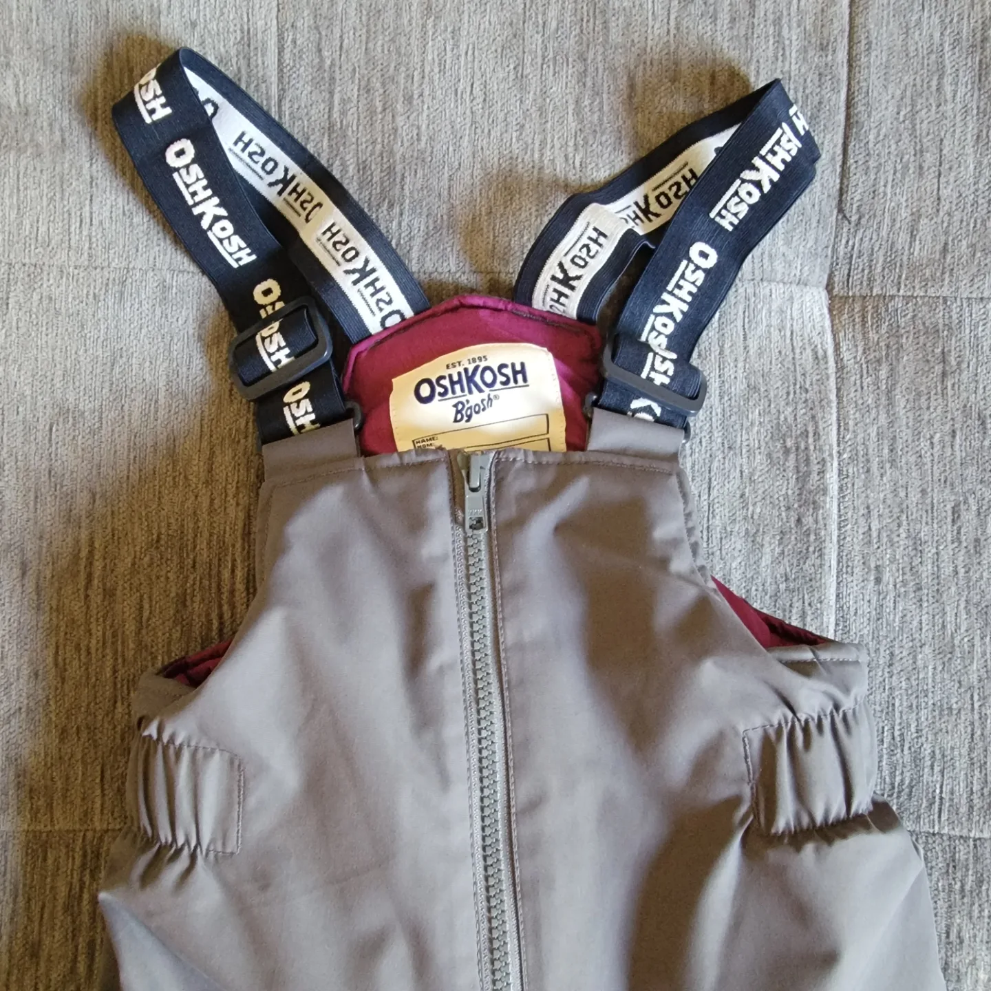 OshKosh B'gosh Size 4T Snow Pants image indicator(2)