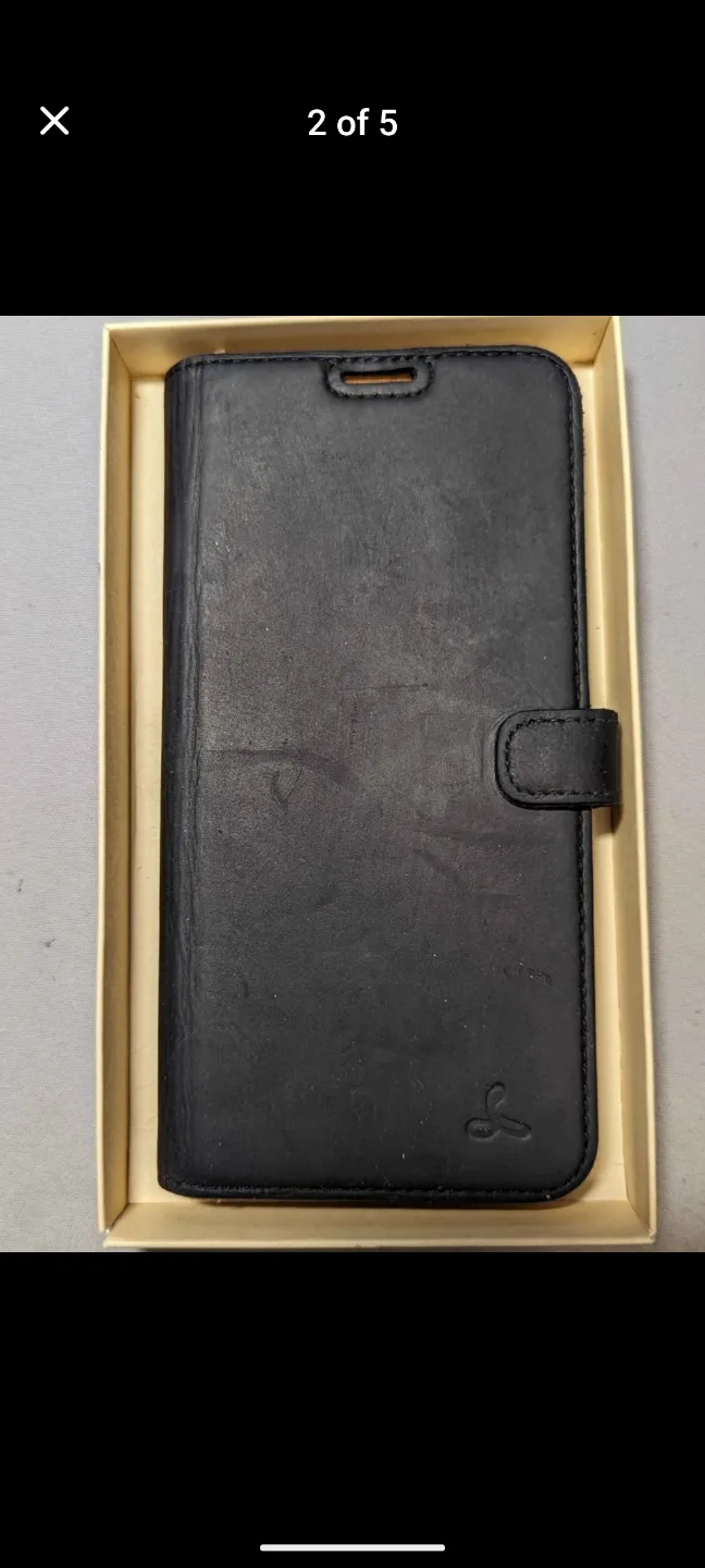 Leather wallet style case for a Samsung S21 image indicator(2)