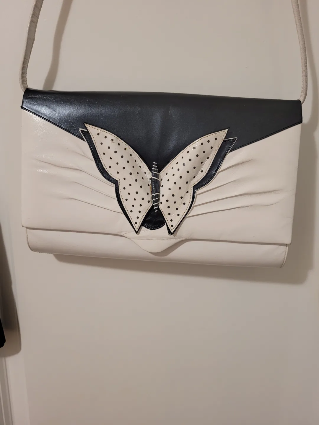 Three Vintage Shoulder Bags from 80's, 30$ EACH image indicator(3)