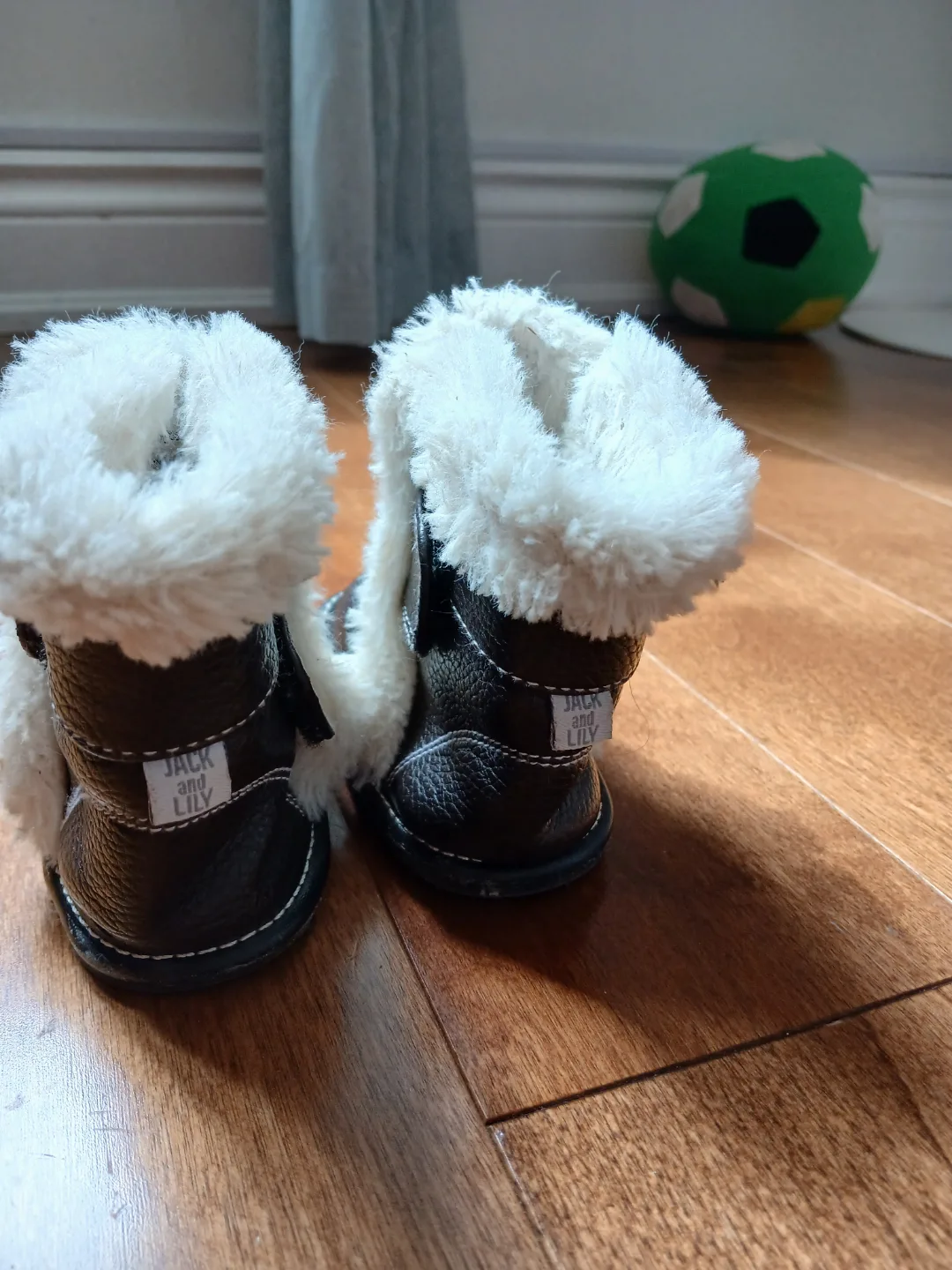 Jack and Lily Baby Boots Size 12-18 Months image indicator(2)