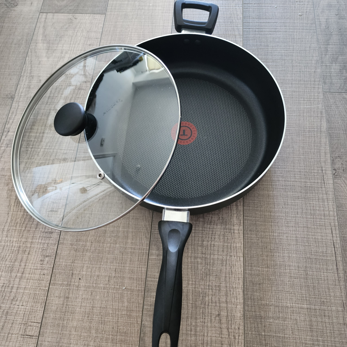 T-fal 12-inch Fry Pan with Glass Lid