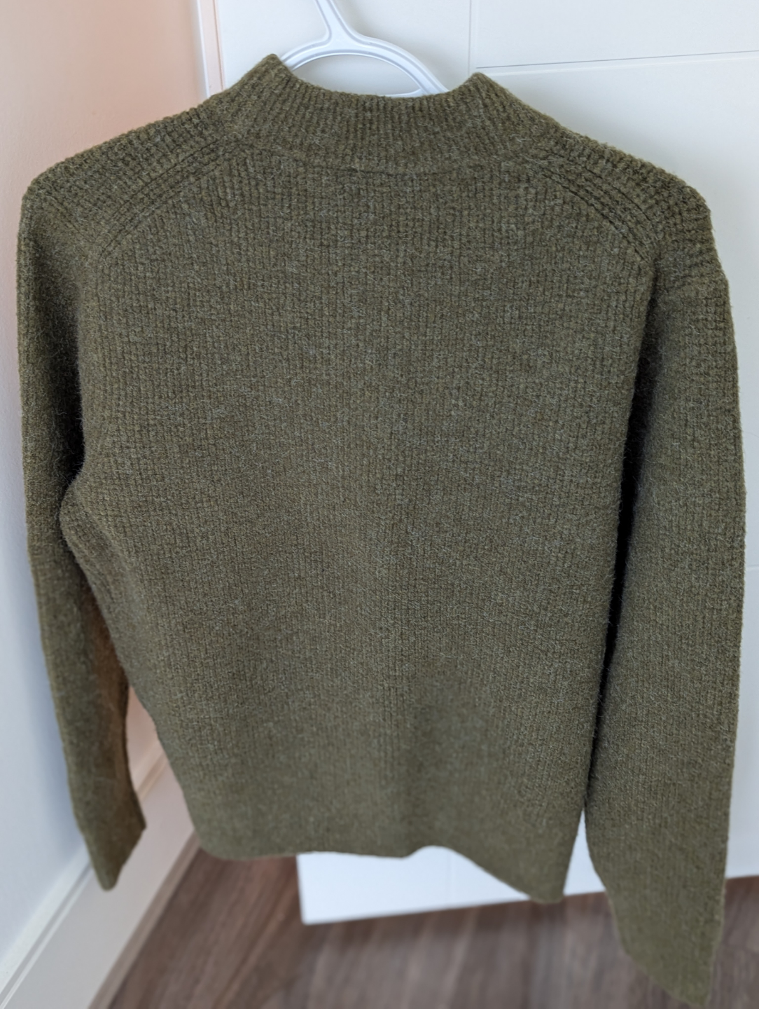 Uniqlo Sweater - Olive Green - Size M NEW - photo 5