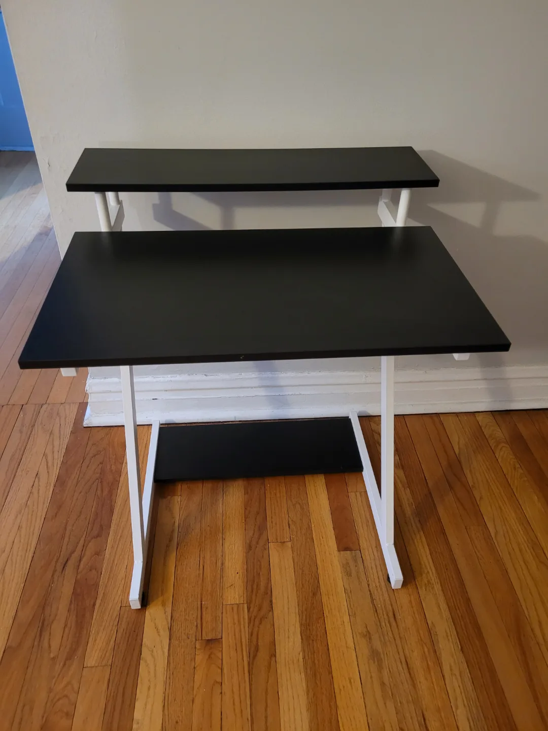 Desk thumbnail