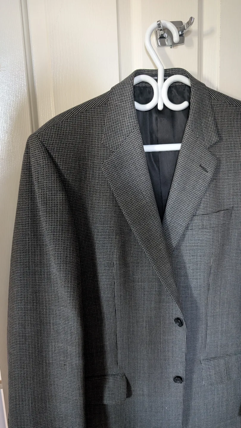 Men's Jones New York Grey Checkered Blazer image indicator(2)