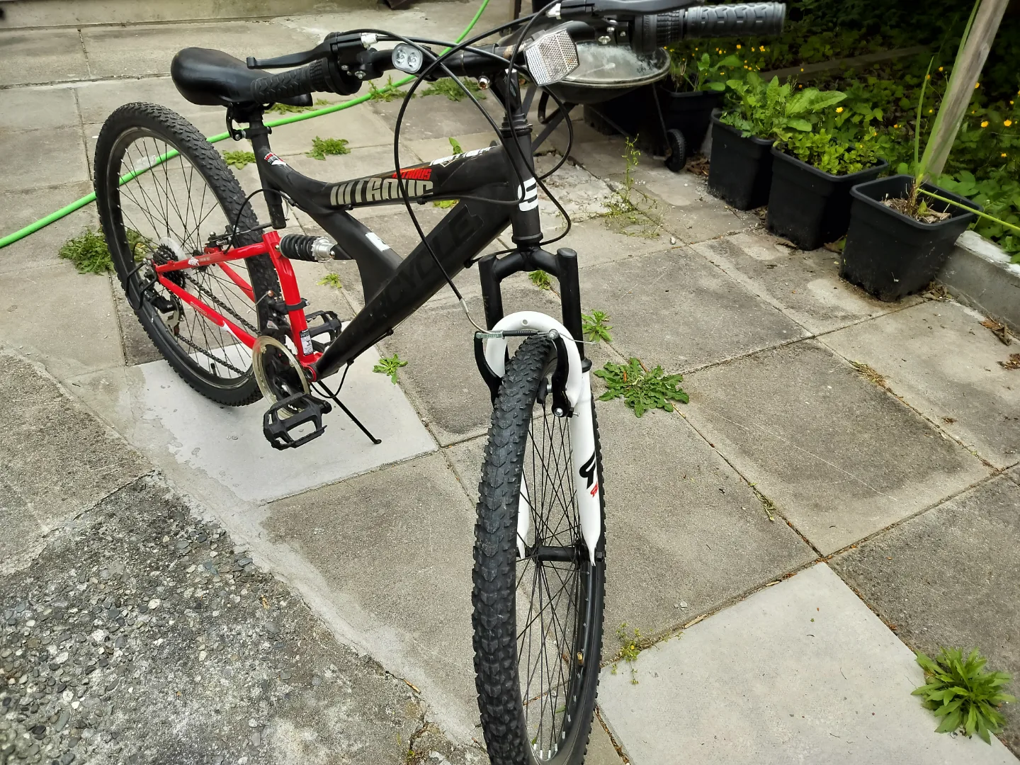 Supercycle MTB 26" Mountain Bike image indicator(6)