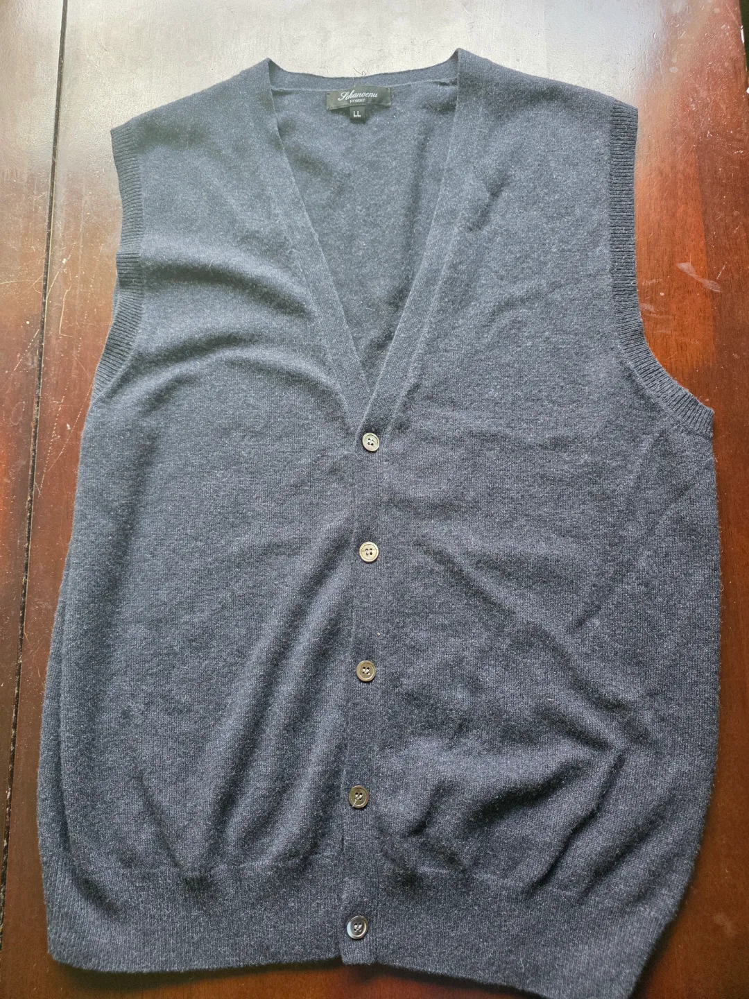 Brand NEW Dark Navy Men's Cashmere Vest(Size L) thumbnail