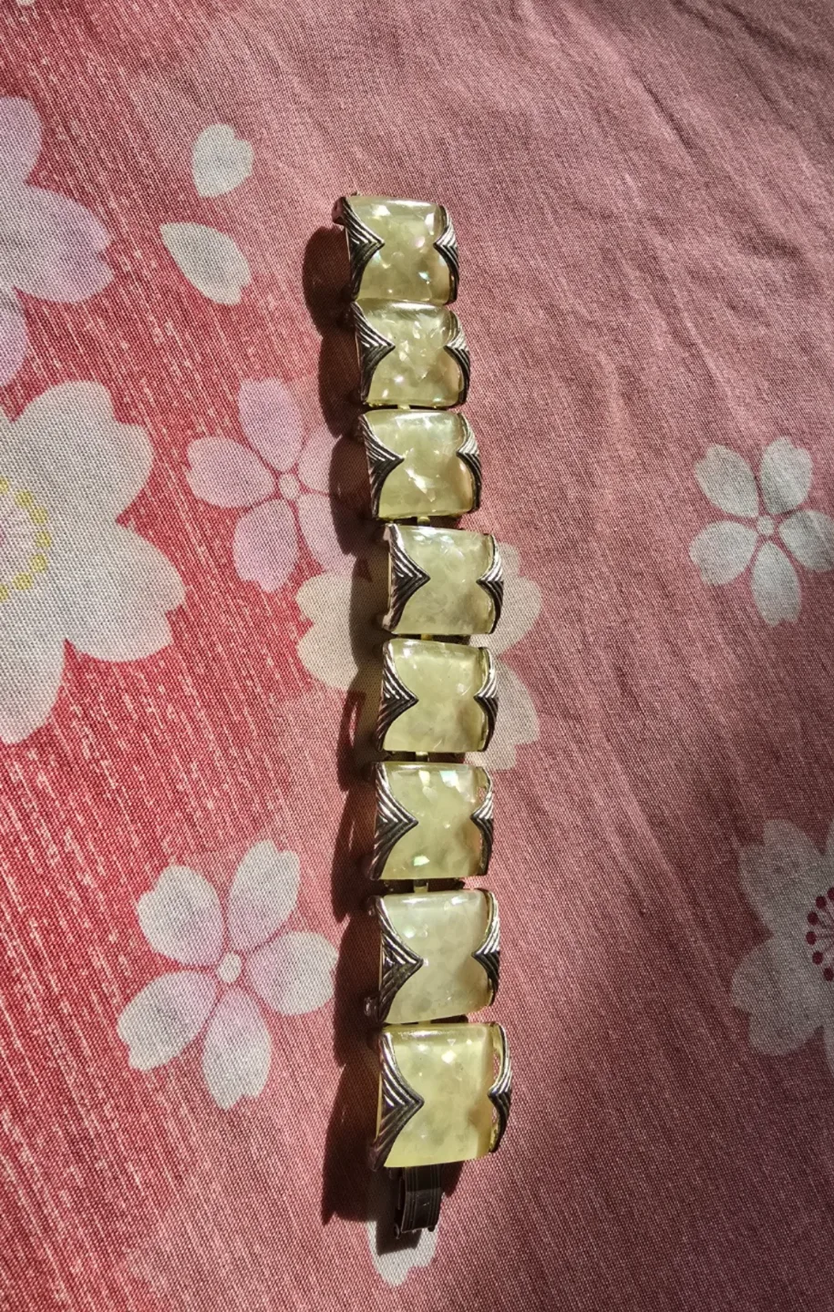 Coro Vintage Confetti Lucite Mid Century Bracelet image indicator(8)