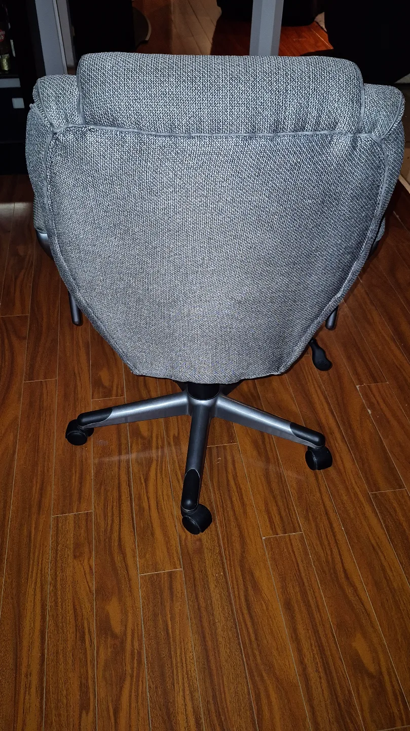 Grey Office Chair with Adjustable Height image indicator(4)