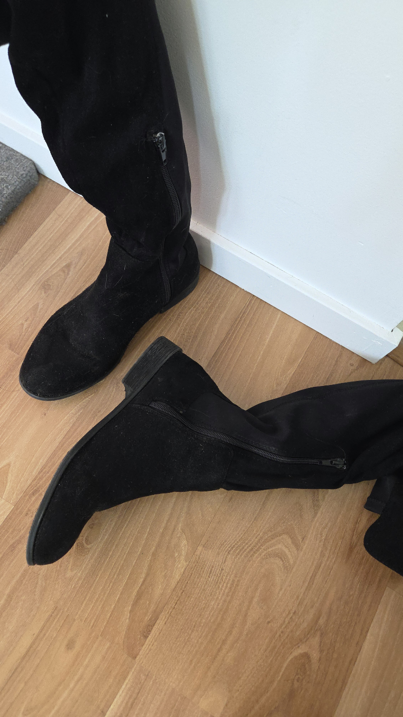 size 8 Over-the-Knee Boots - photo 2