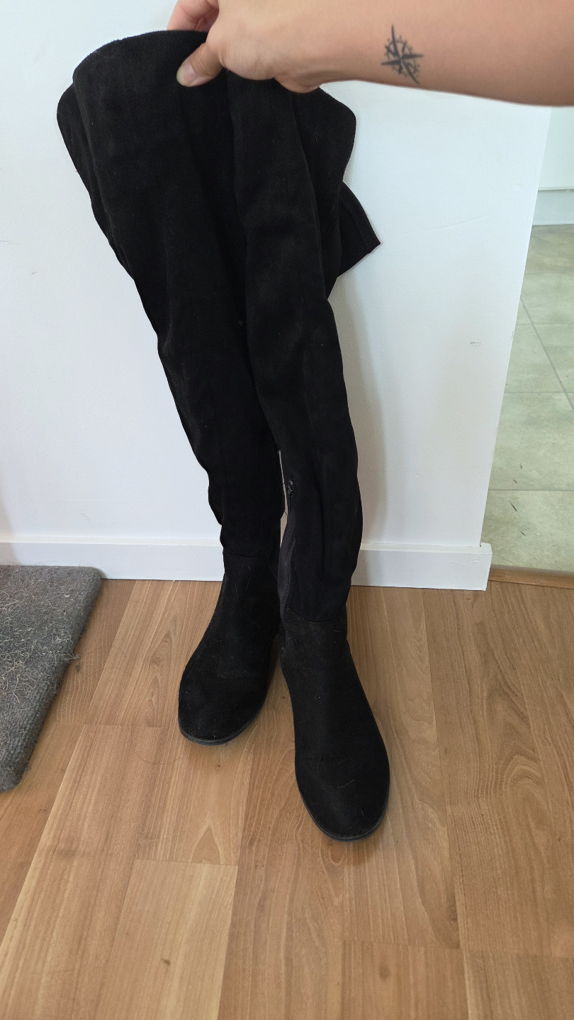 size 8 Over-the-Knee Boots