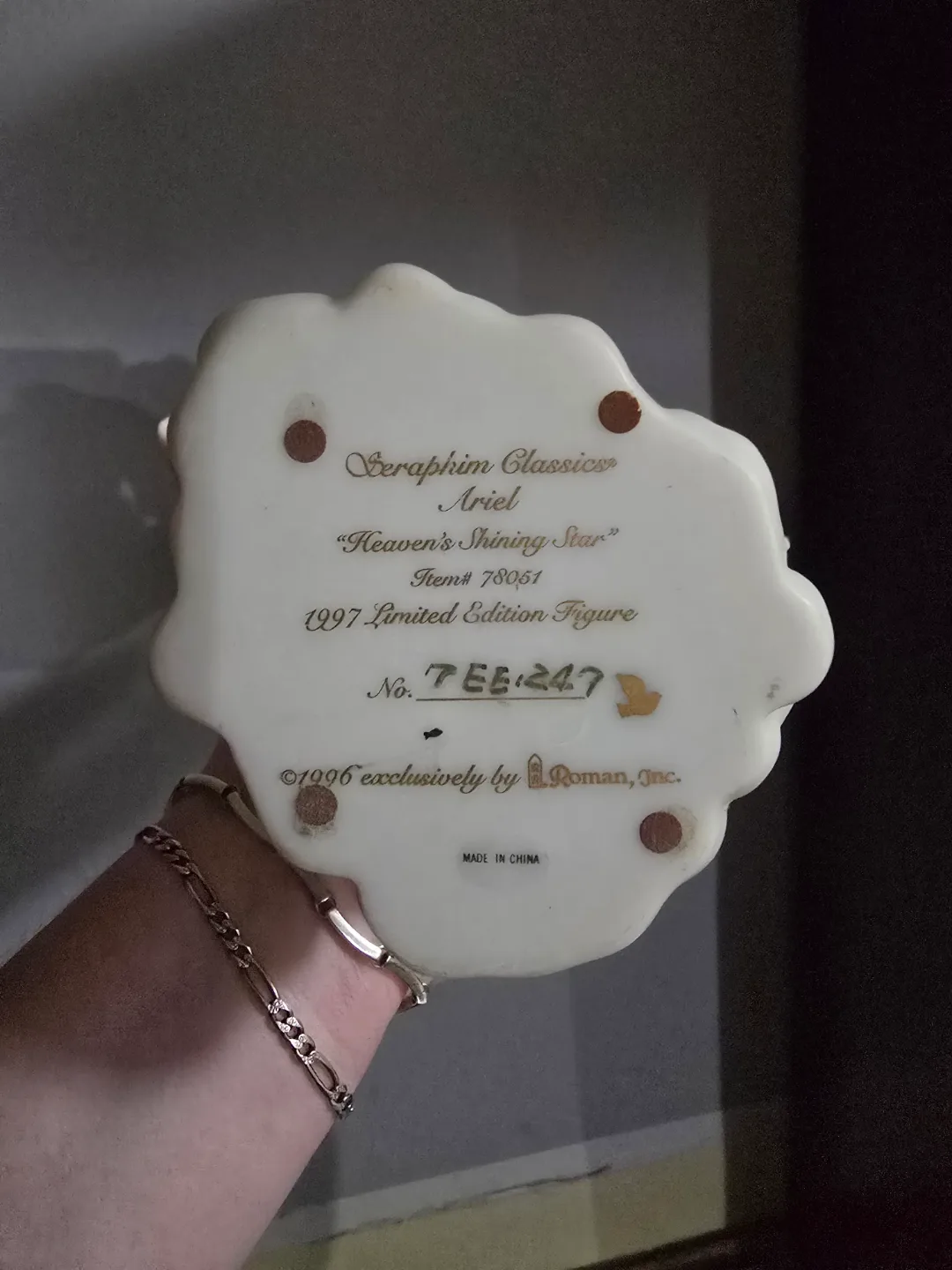 Seraphim Classics Angel Figurines (2) image indicator(3)