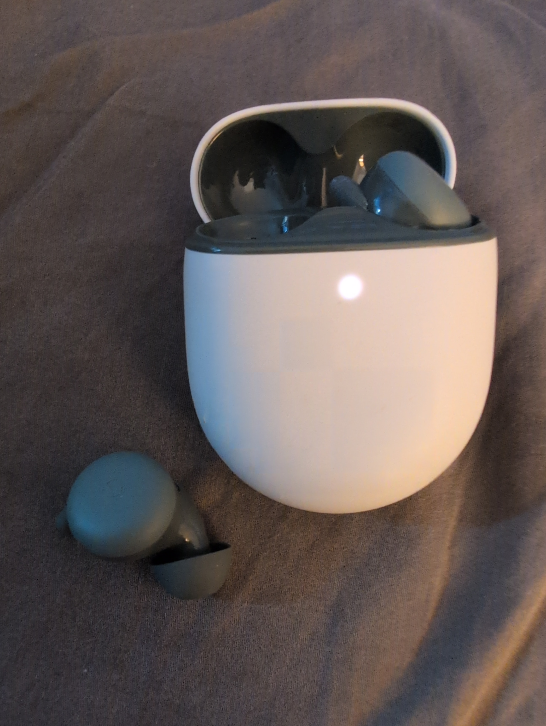 Pixel buds a series - photo 3