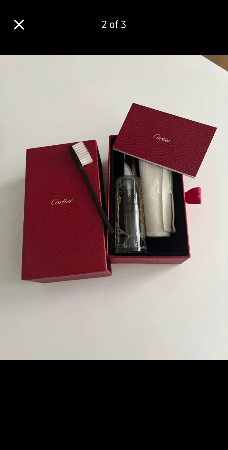 Cartier Jewellery Cleaning Kit image indicator(2)