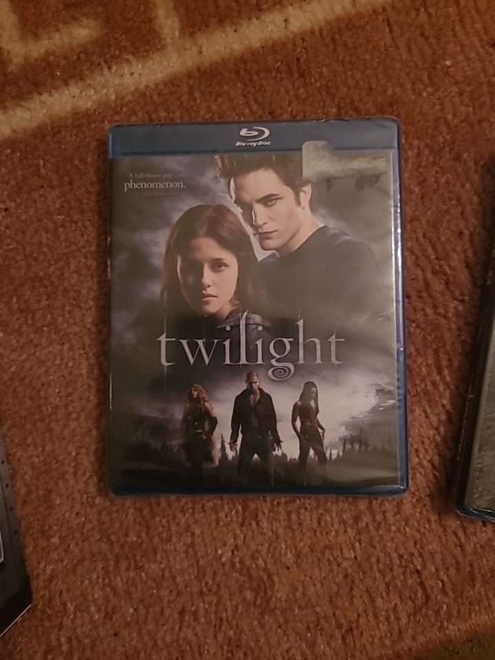 Twilight Blu-Ray Disc - photo 2