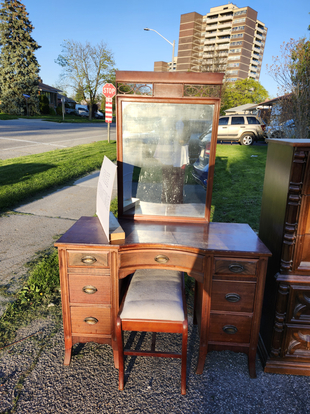 Free Wooden Bedroom Set - photo 2