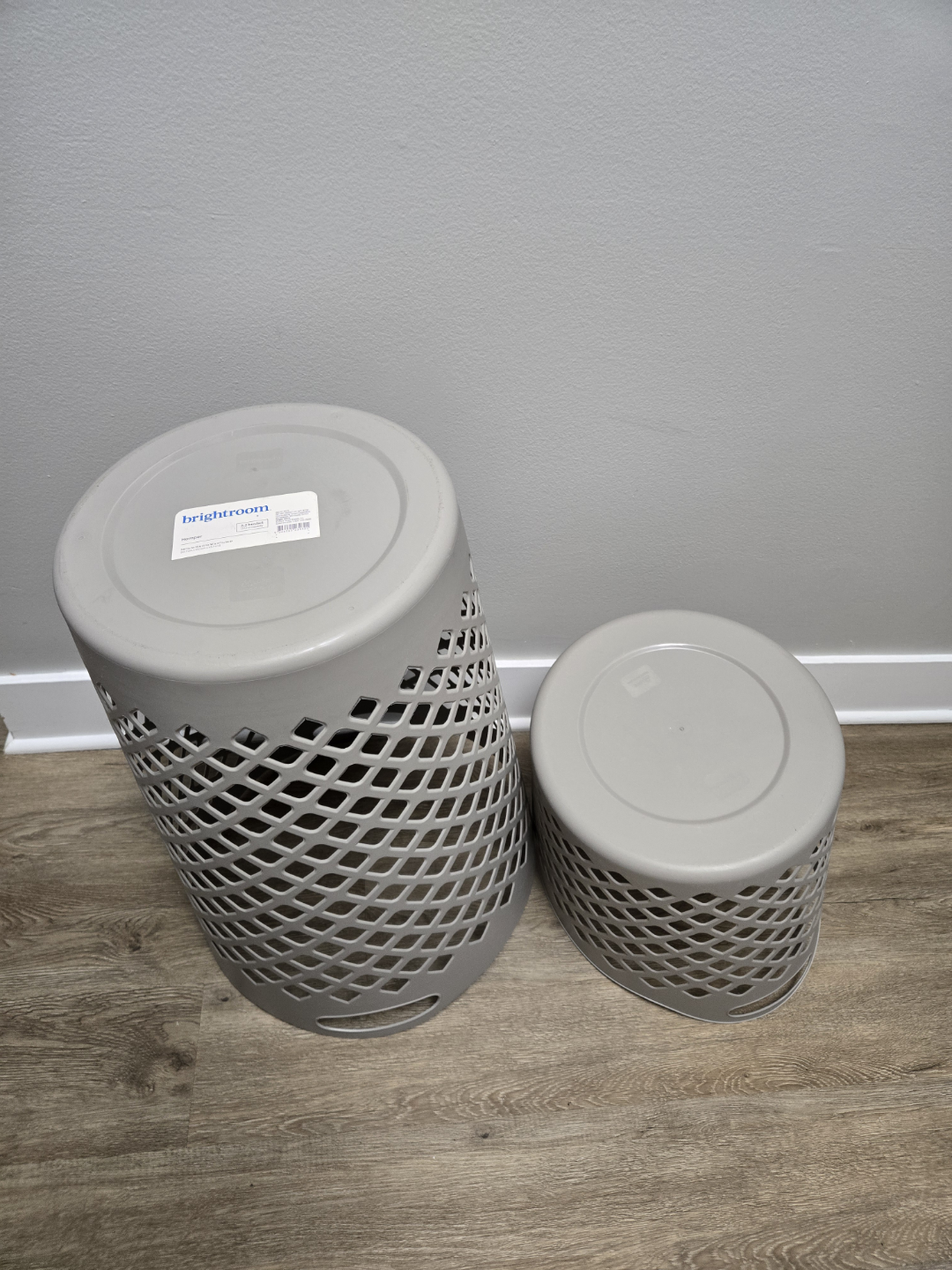 Brightroom Set of 2 Gray Plastic Laundry Baskets