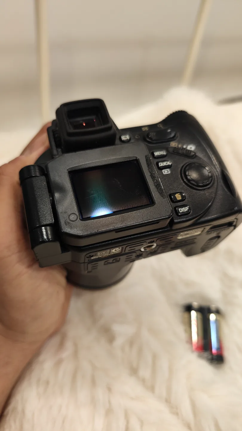 Nikon Coolpix 5700 thumbnail