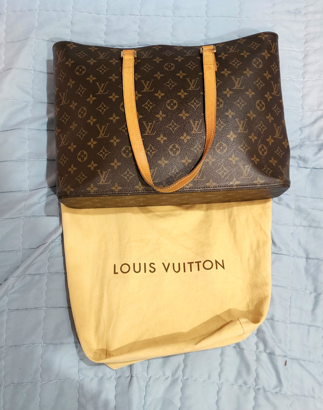 Louis Vuitton Monogram Canvas Tote Bag - photo 3