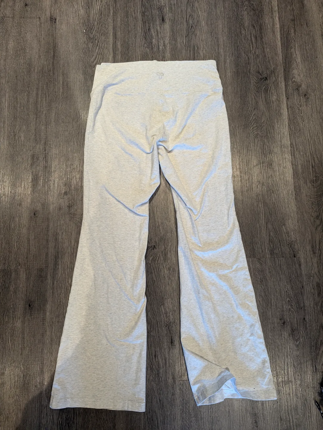 Tna® size XL light grey flare leggings image indicator(2)