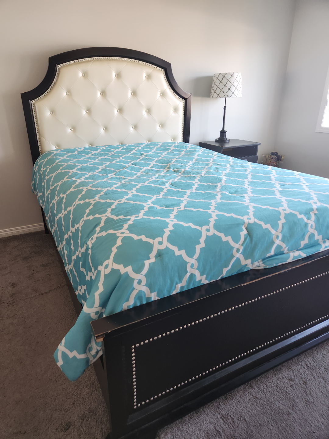 7 Piece Bed Set! Queen Bed and more - photo 3