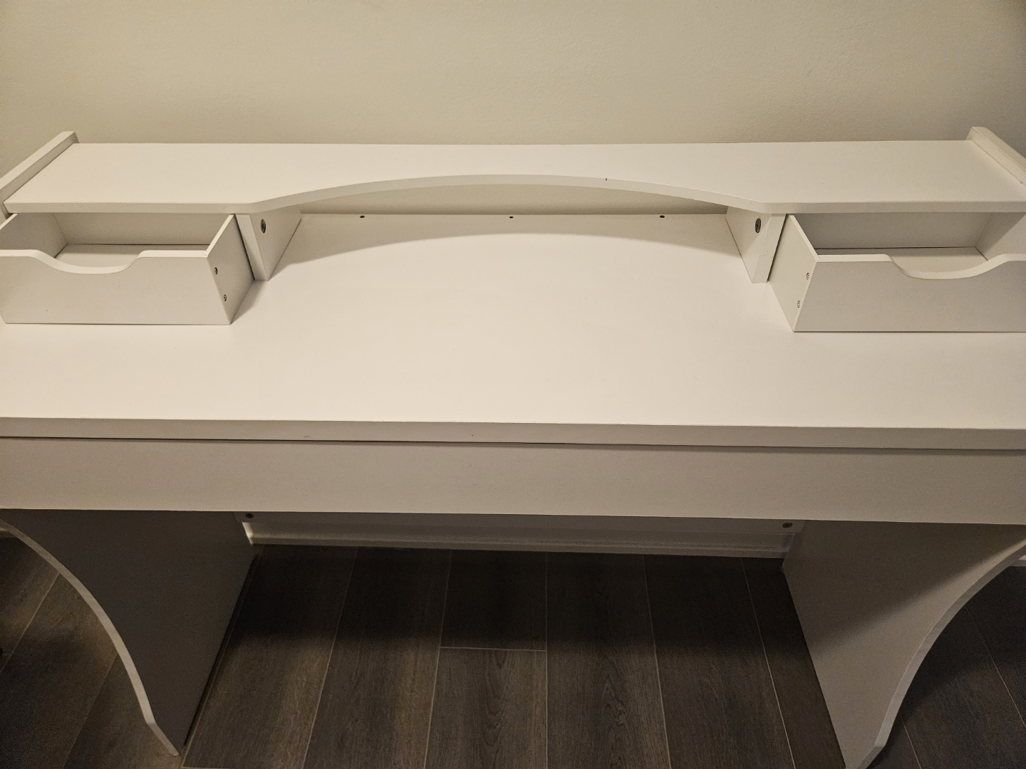 White Makeup Vanity with Drawers - photo 4