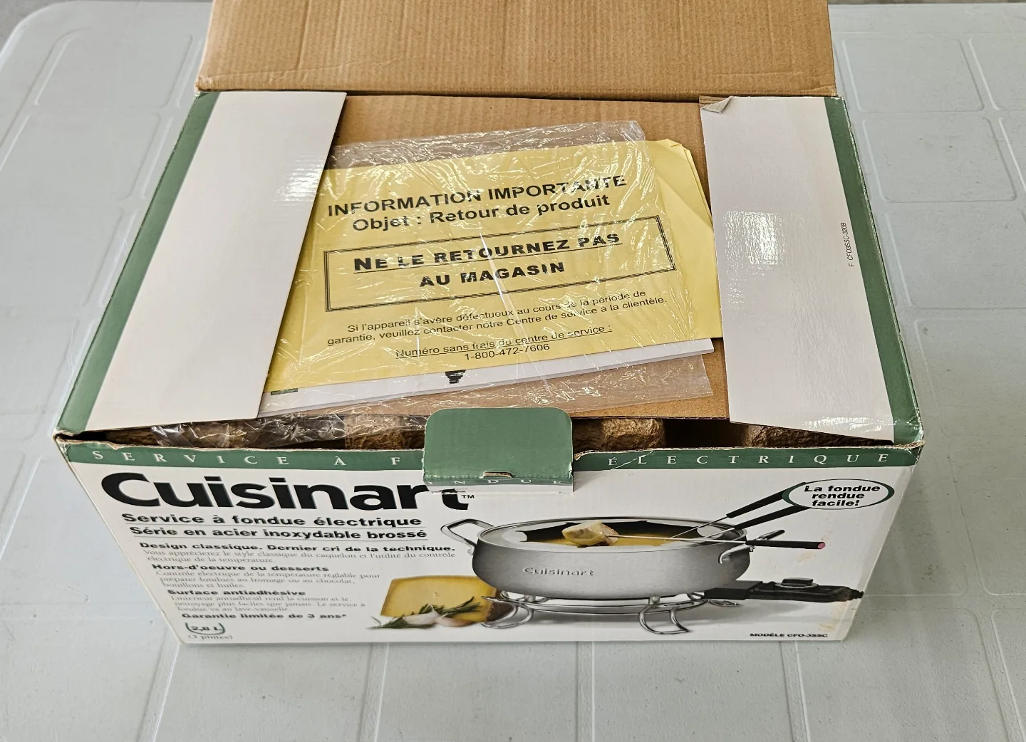 Cuisinart Electric Fondue Set - Brushed Stainless Steel image indicator(2)