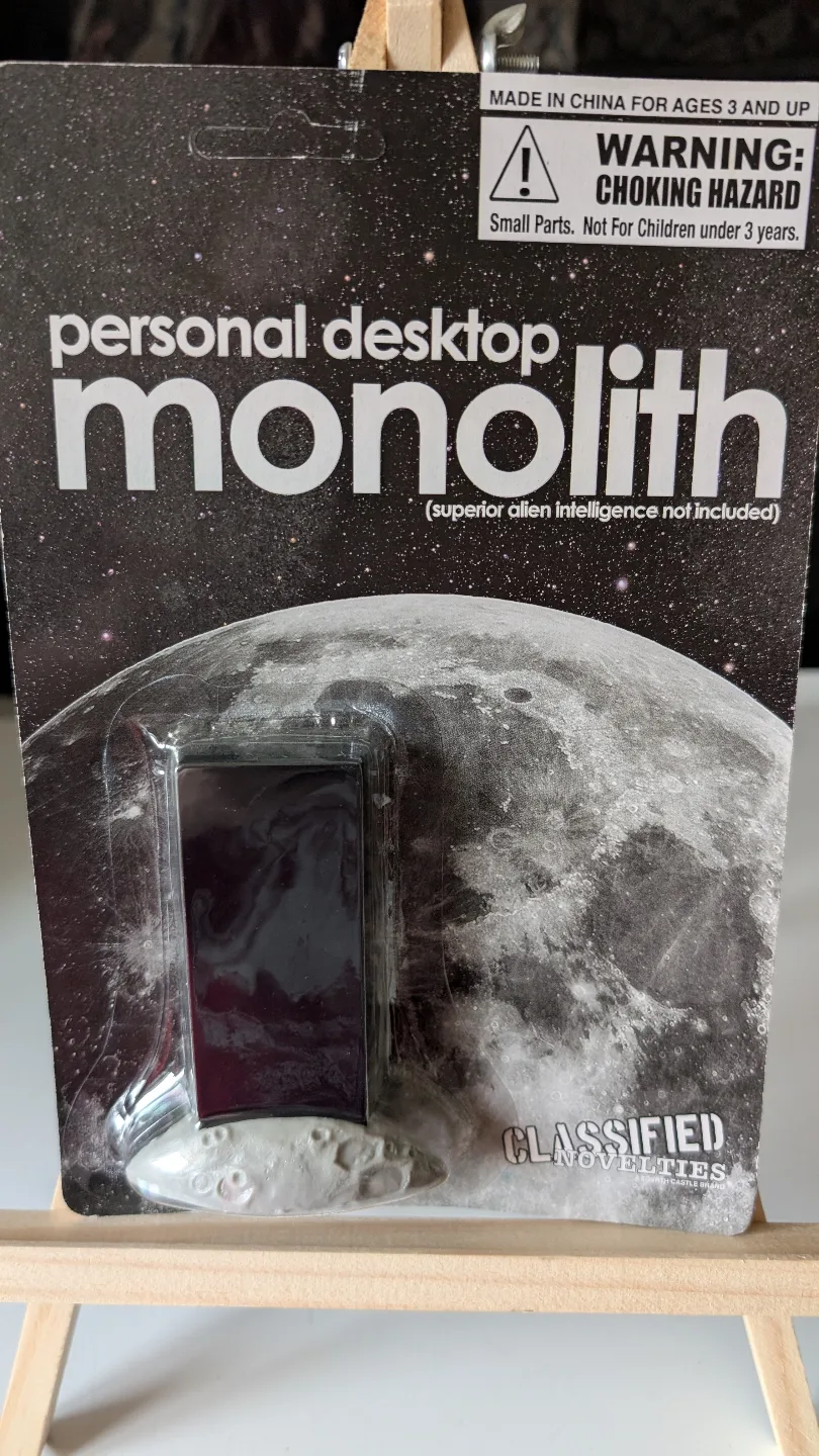 Personal Desktop Monolith Figure thumbnail