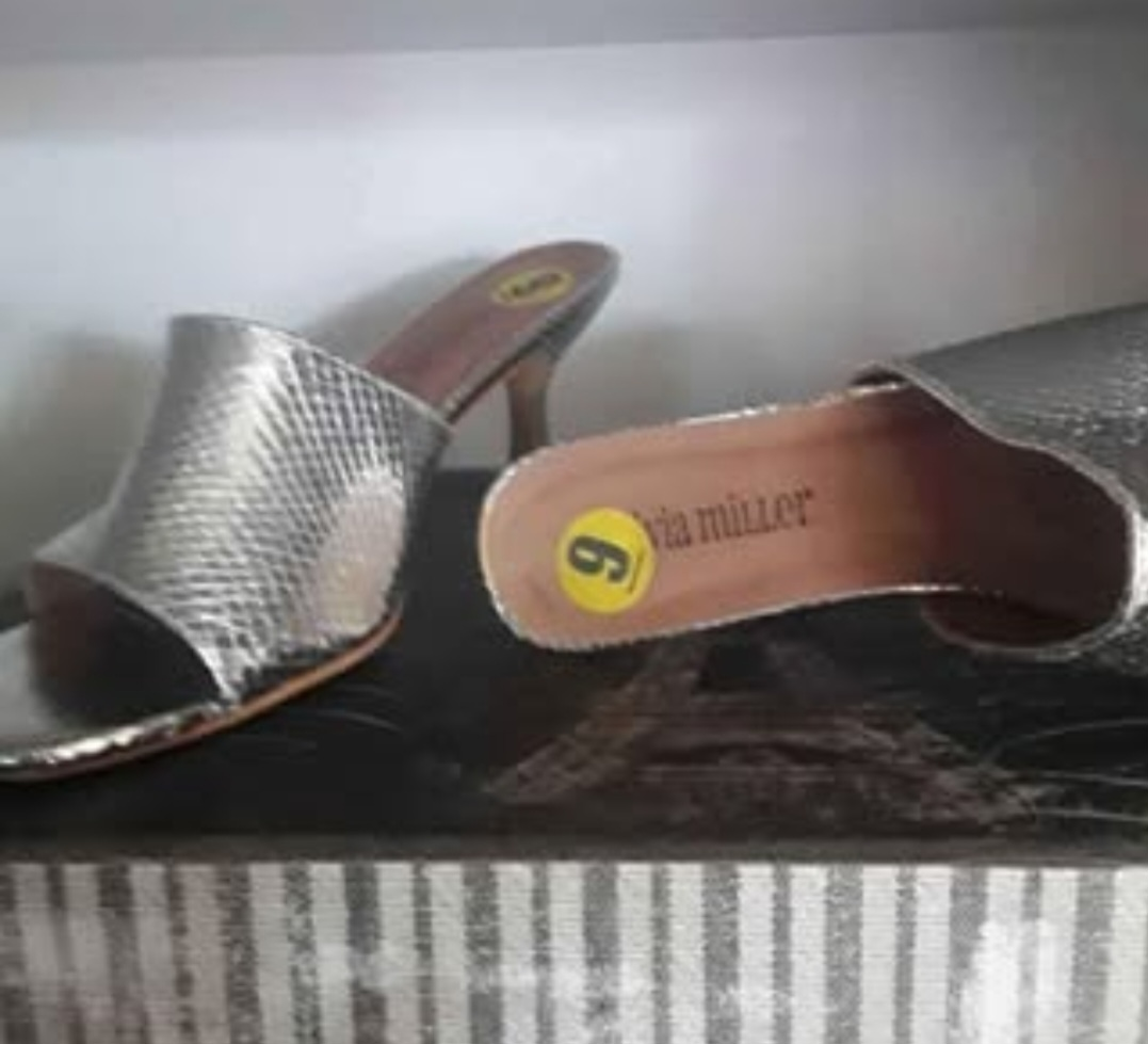 Silver Heels. Size 9