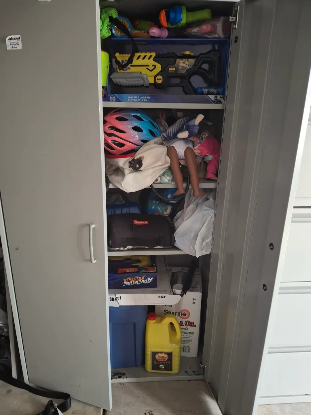 Metal Storage Cabinet image indicator(2)