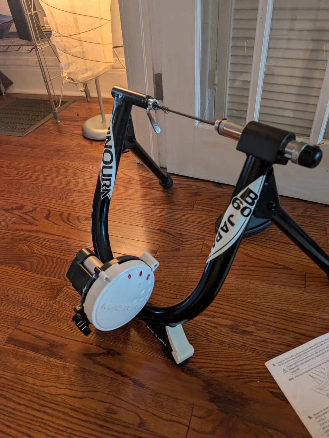 MINOURA Indoor Bicycle Trainer image indicator(2)