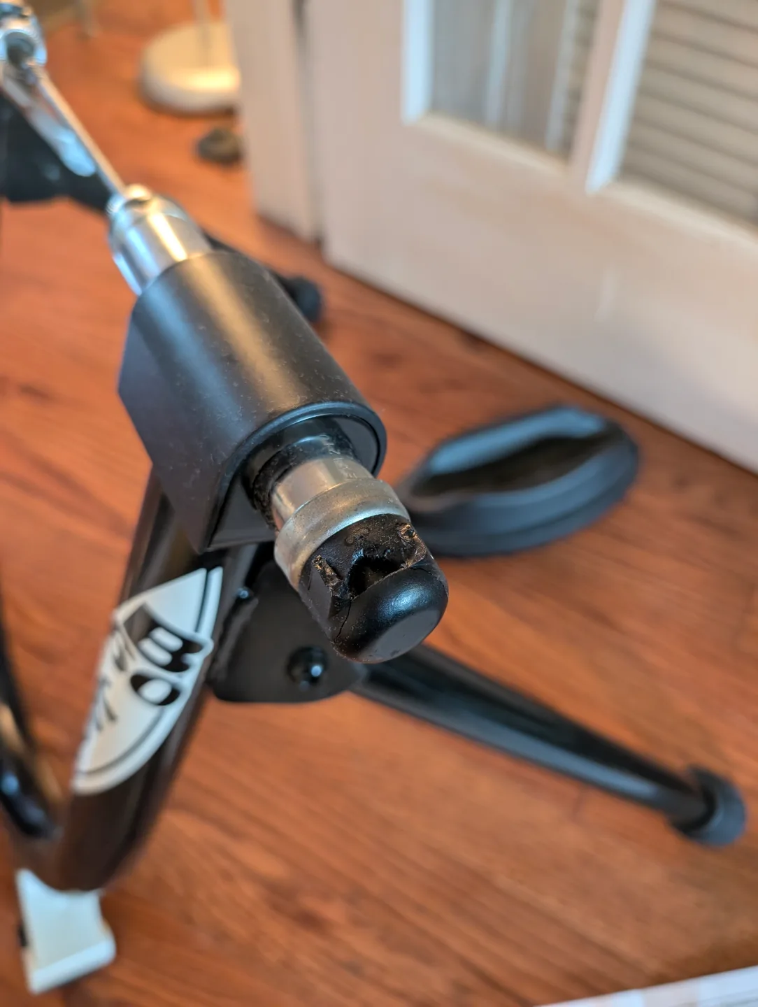 MINOURA Indoor Bicycle Trainer image indicator(3)