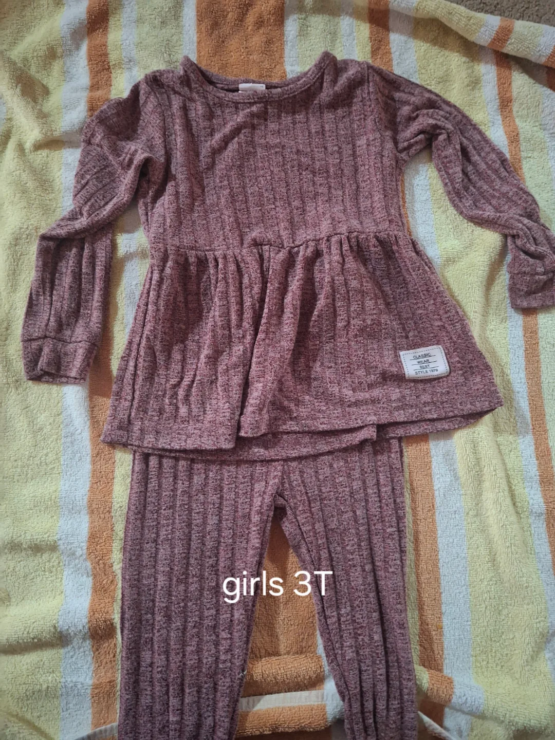 Girls 3T Knit Two-Piece Set thumbnail