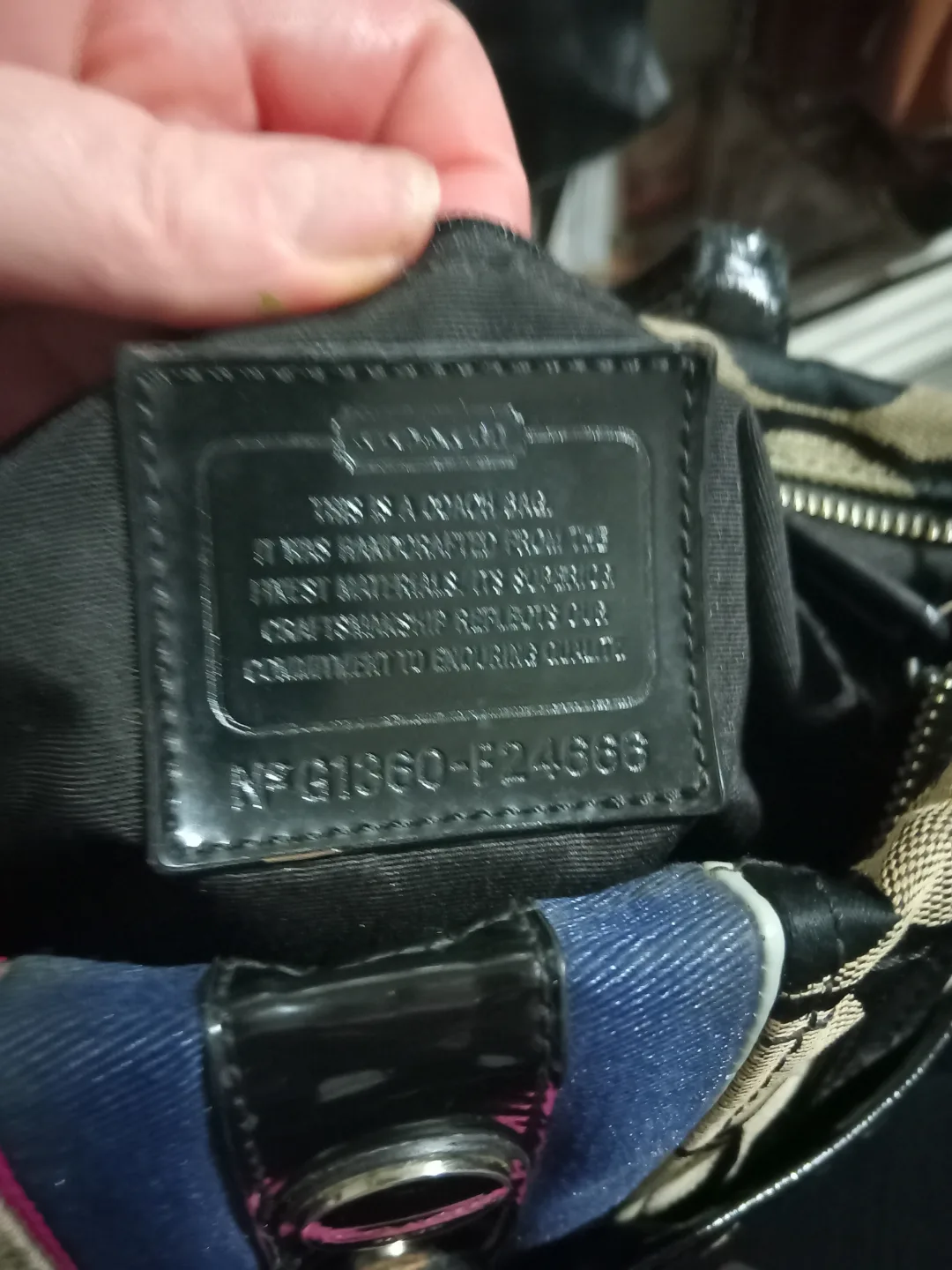 Coach Signature C Tote Bag image indicator(4)