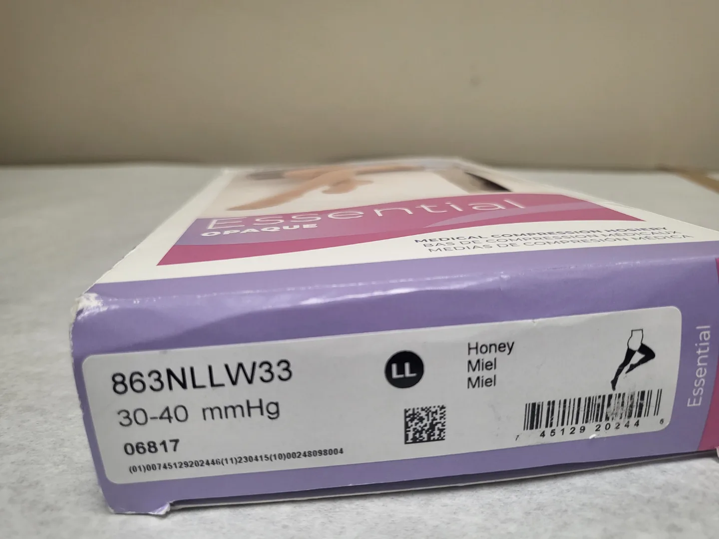 Sigvaris Essential Opaque Medical Compression Hosiery image indicator(2)