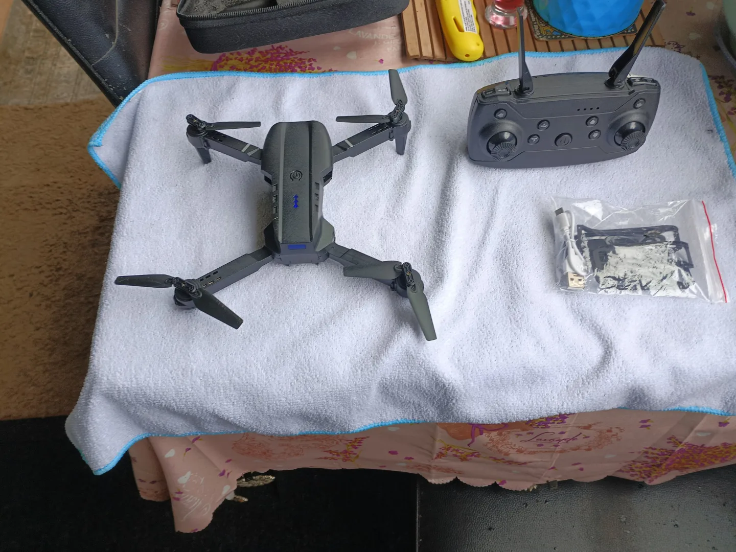 Foldable Drone with Remote Control and Accessories image indicator(3)