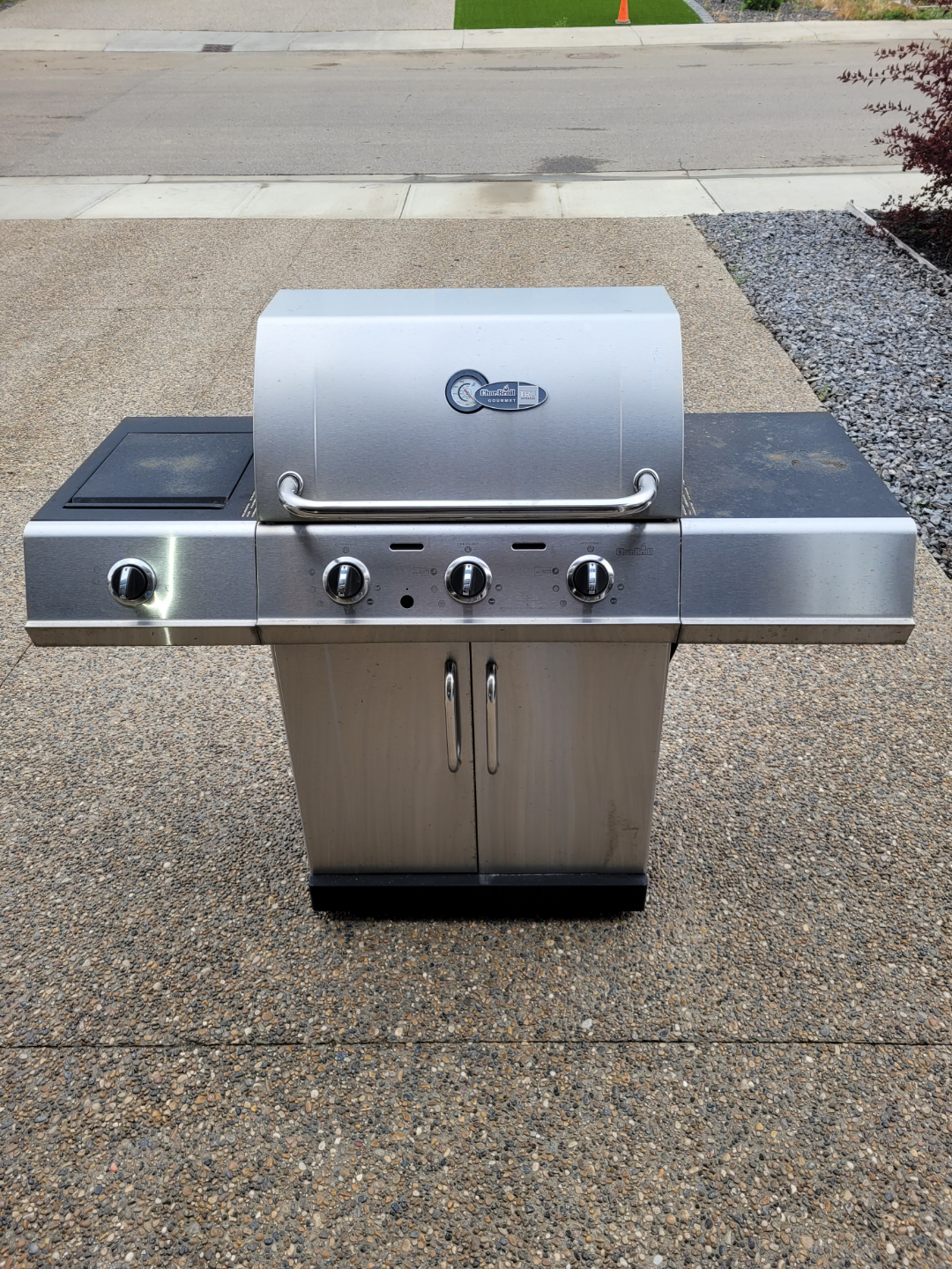 Gas Grill: Charbroil Gourmet InfraRed - pending