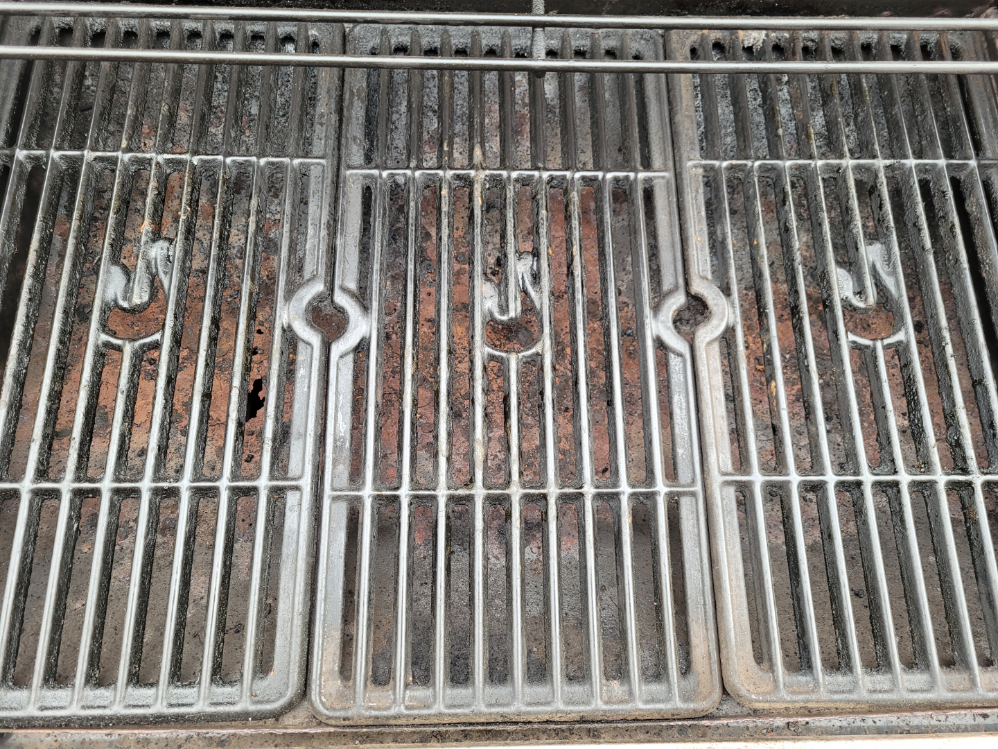 Gas Grill: Charbroil Gourmet InfraRed - pending - photo 3