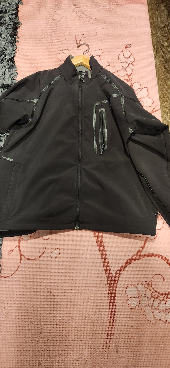 Helly Hansen Softshell Jacket - Size XL