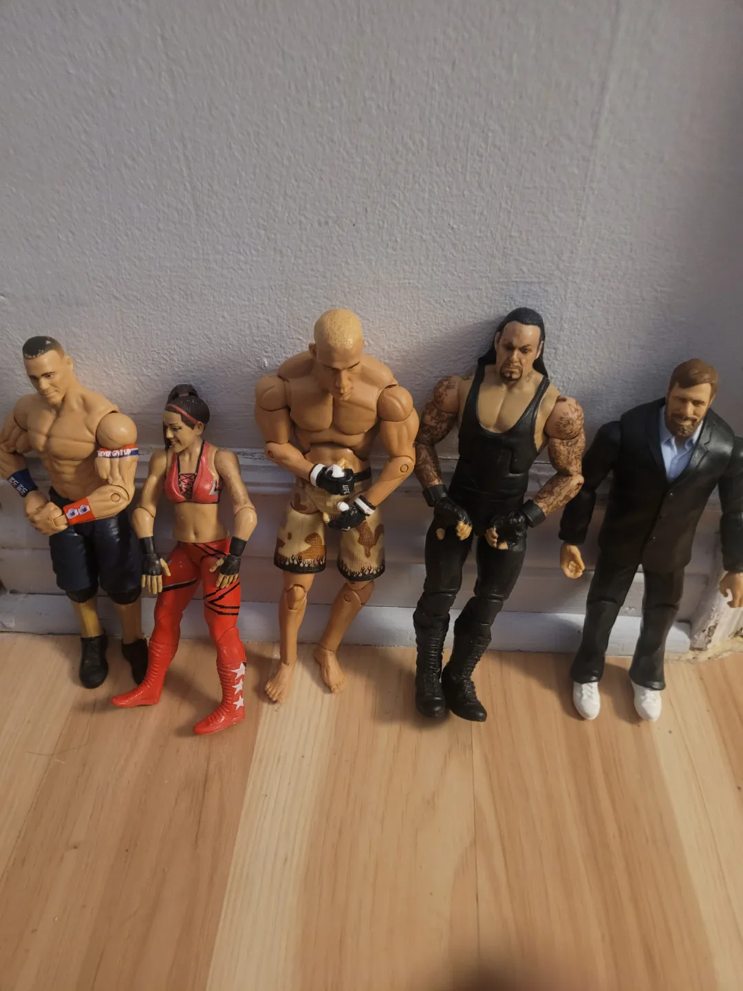 Wrestling Figure Lot - WWE & UFC thumbnail