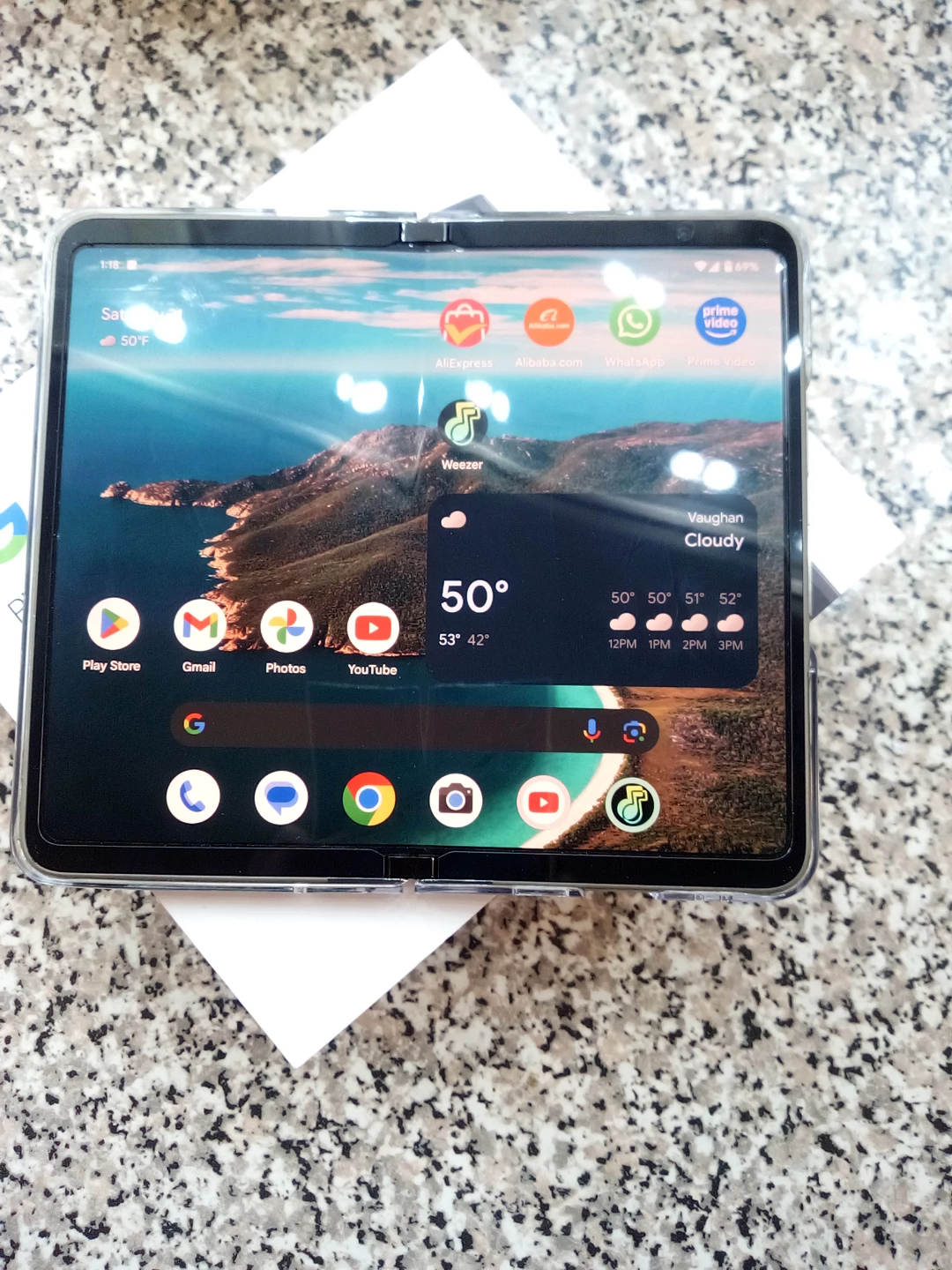Google Pixel Fold - photo 3