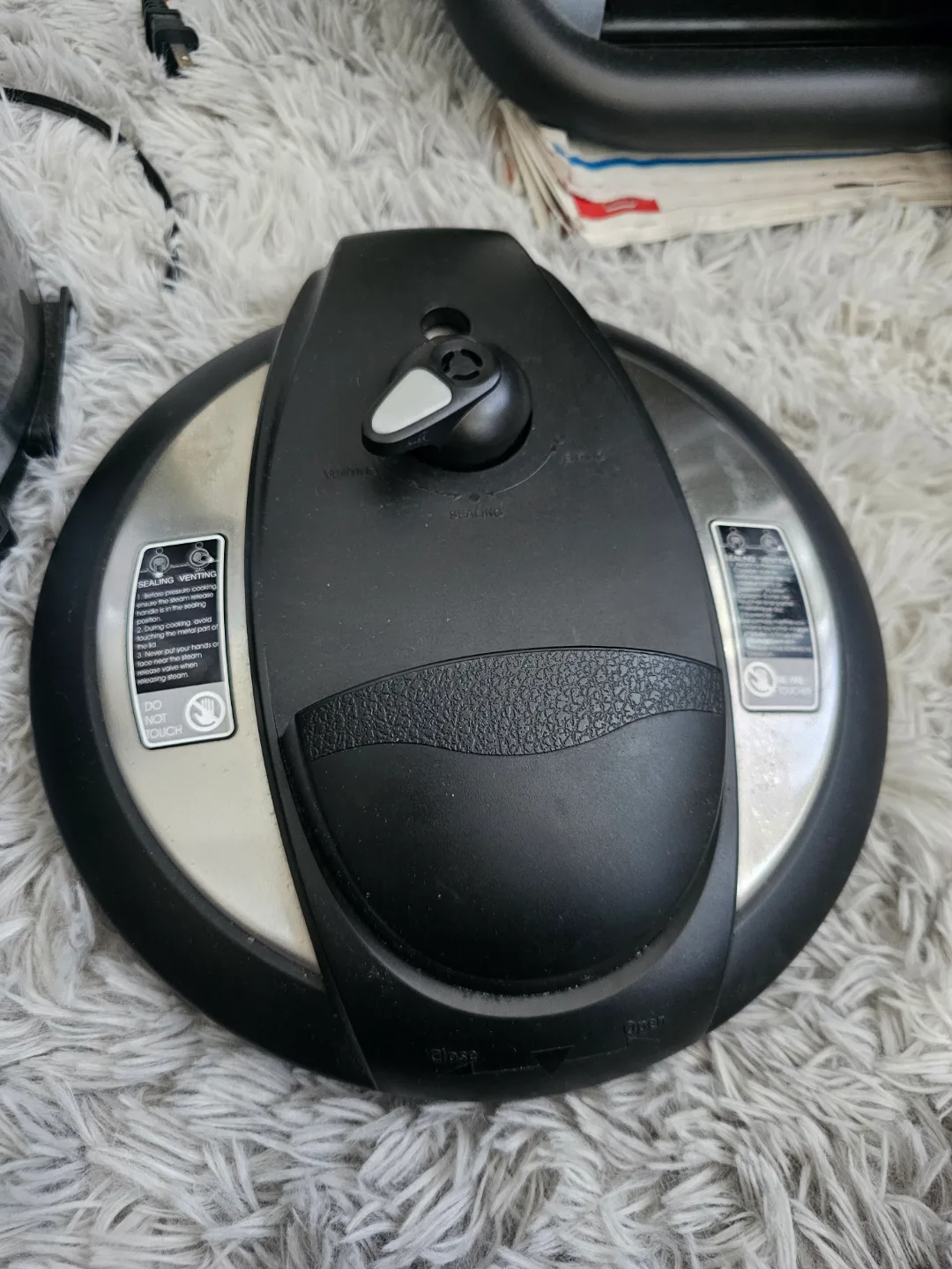 Instant Pot 6 QT. 6-in-1 Multi-Use Electric Pressure Cooker image indicator(3)