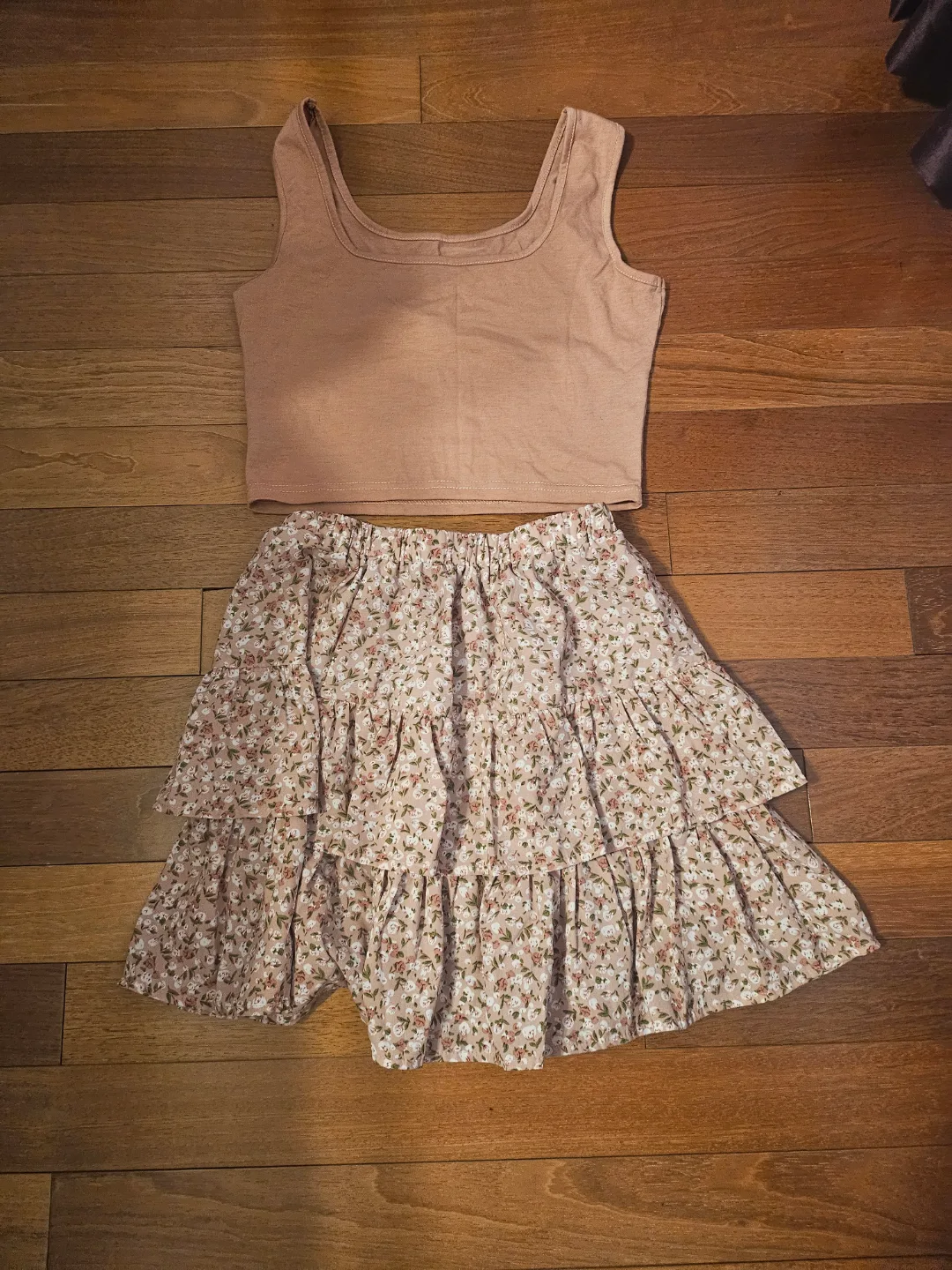 SHEIN Two-Piece Set: Crop Top and Tiered Skirt thumbnail