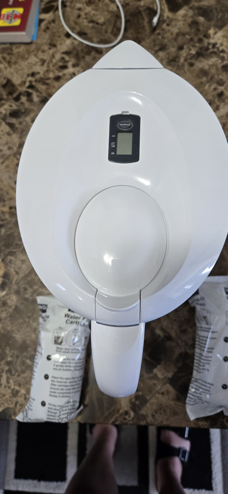 Kirkland 2.3L Pitcher with 2 filters - photo 2