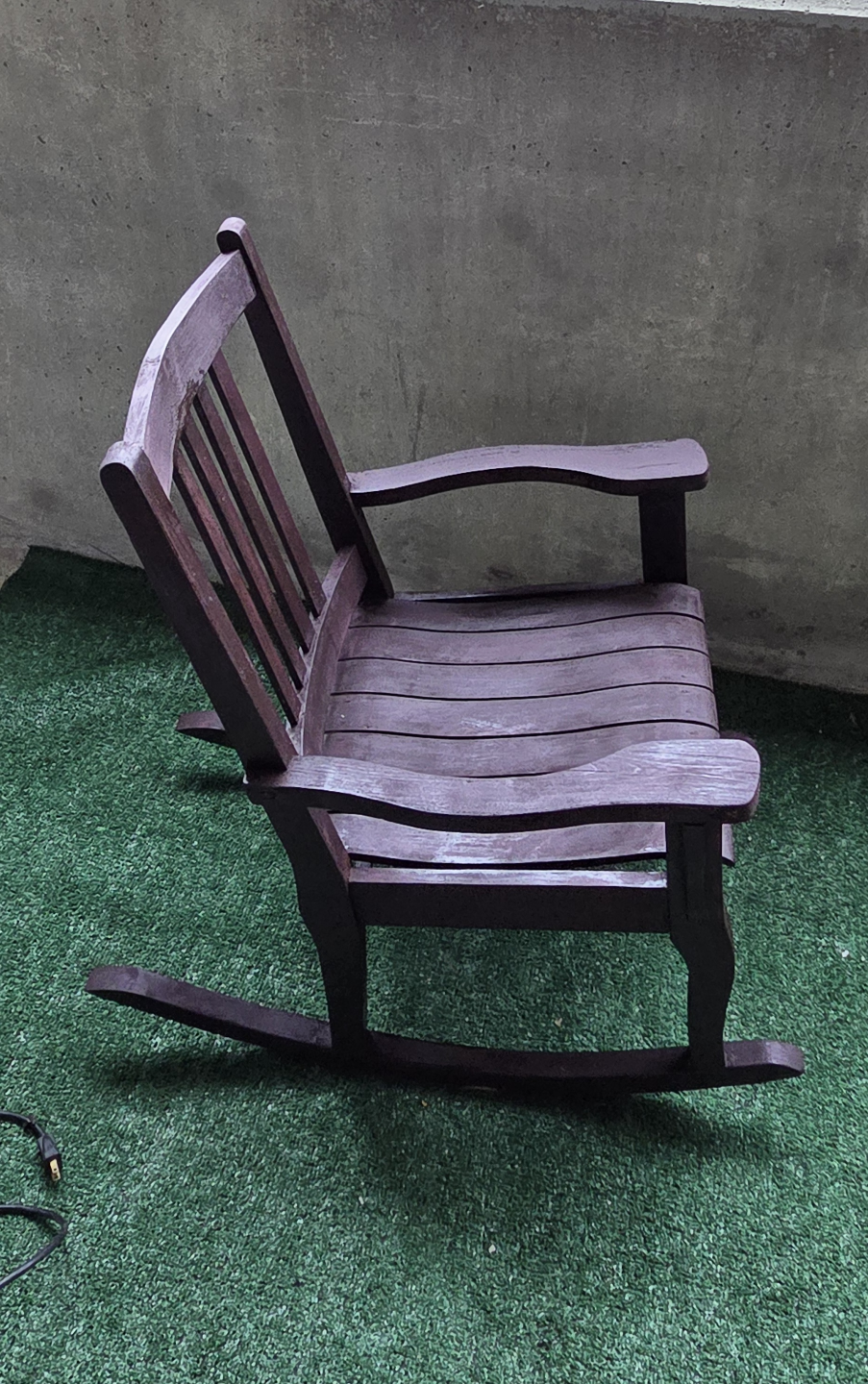 Wooden Rocking Chair - photo 3