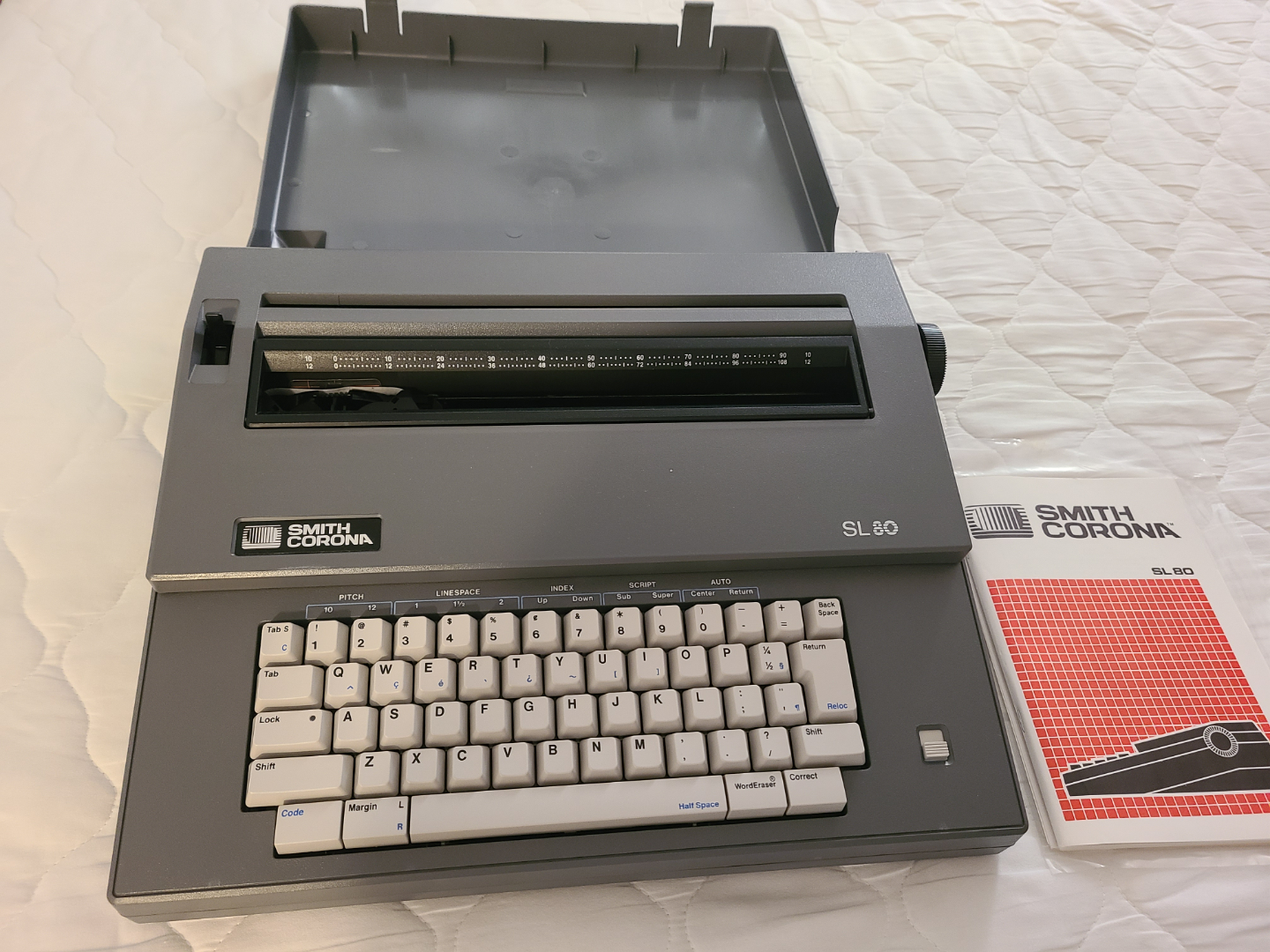 Vintage Smith Corona SL80 Electric Typewriter