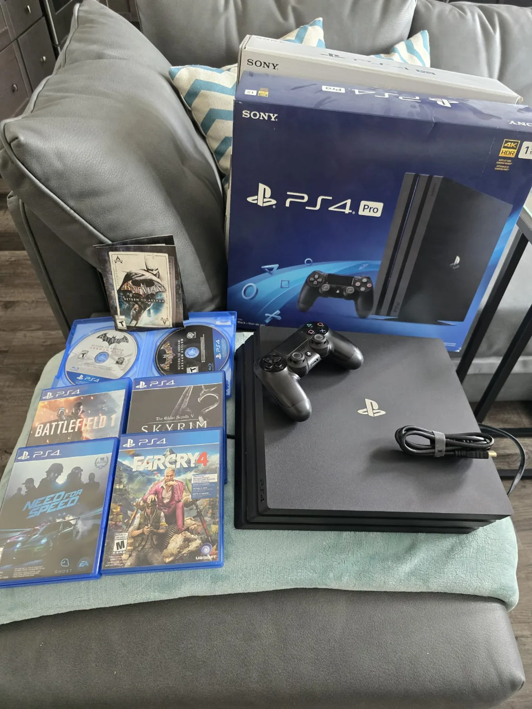 PS4 Includes 2 Controllers & 6 Games thumbnail