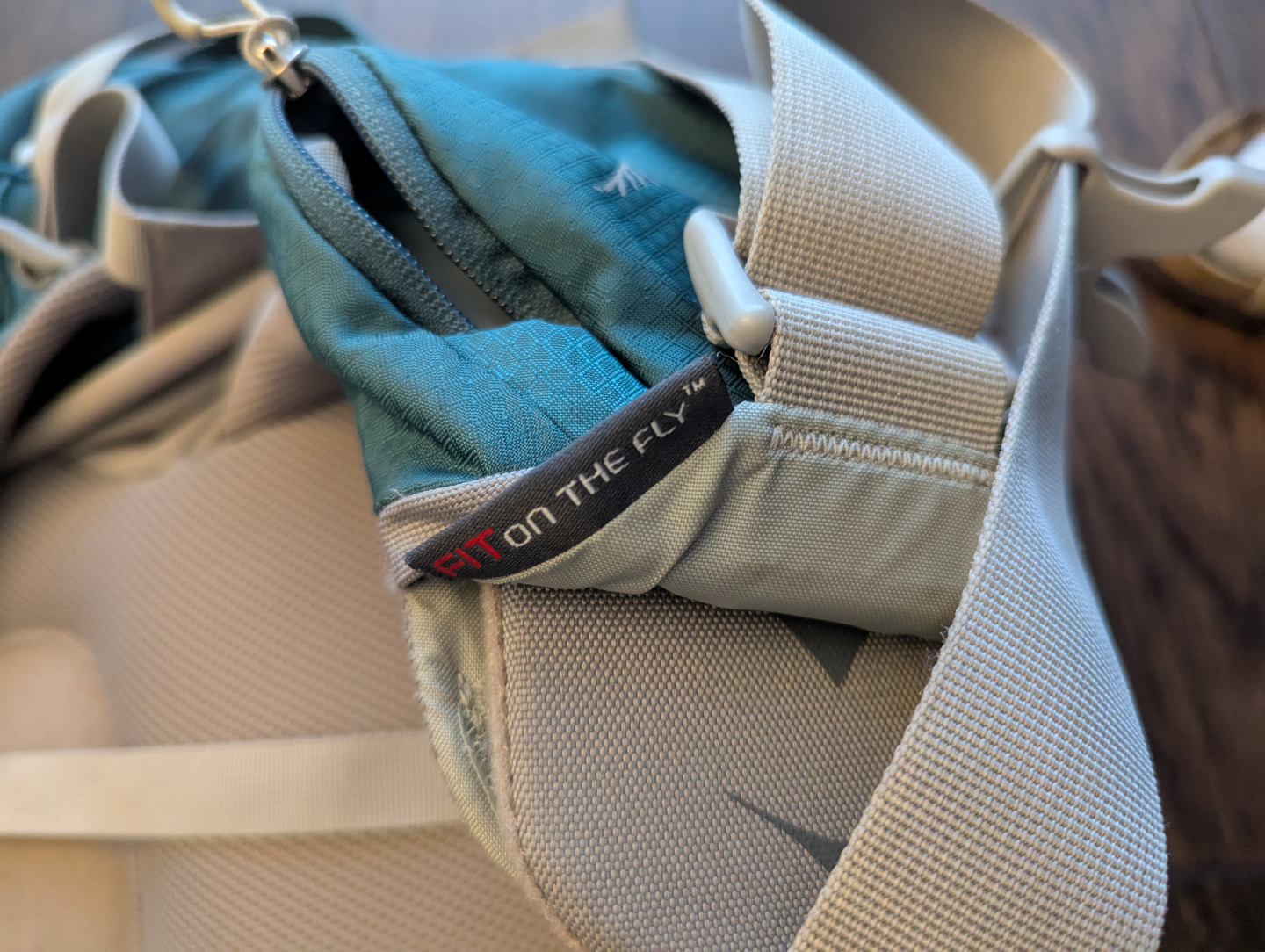 Osprey Viva 65L women's hiking bag, with travel cover - photo 4