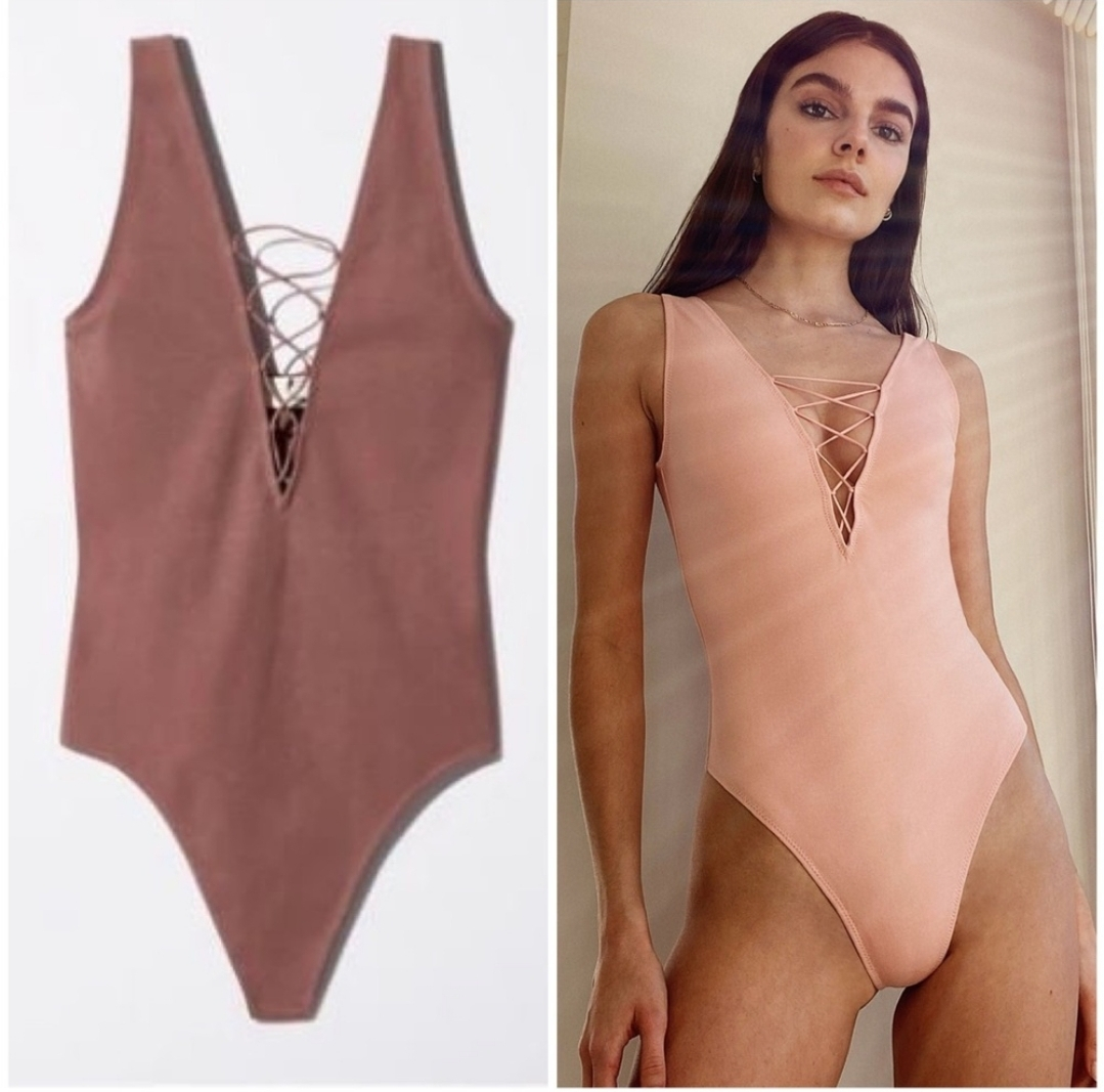 Wilfred Free Bodysuit - Size Medium 🏒