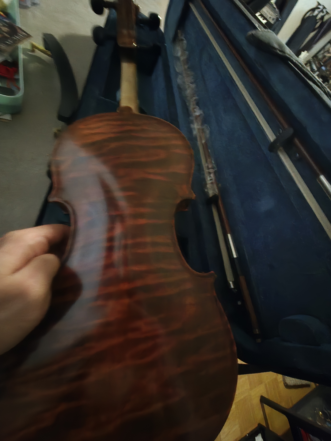 Violin with case and two bows - photo 5