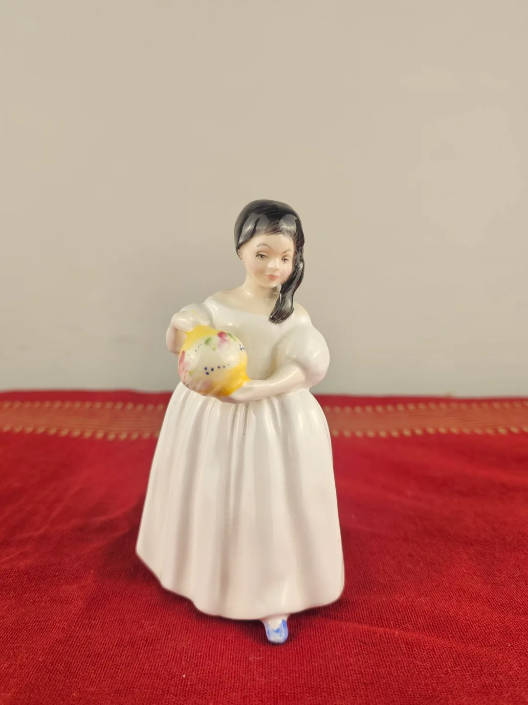 🧡Royal Doulton-- Mandy thumbnail